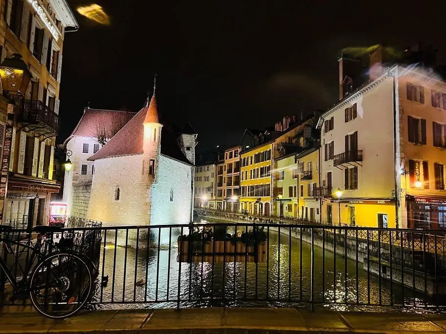 Apartment Appartement Moderne Vieille Ville Parking Gratuit Annecy France