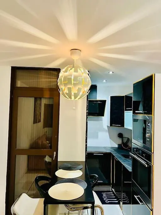 Appartement Moderne Vieille Ville Parking Gratuit contacts